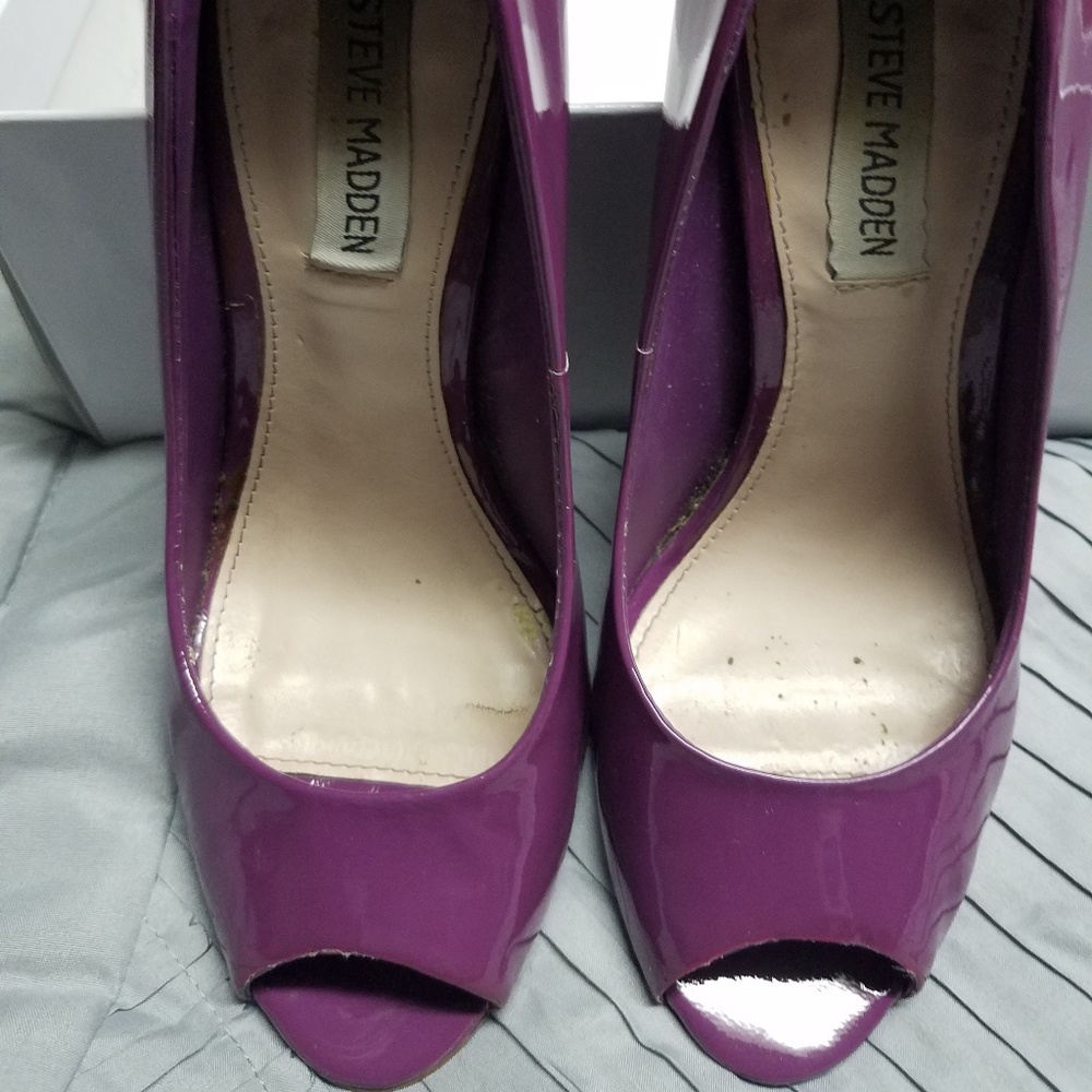 Purple patent Steve Madden size 7 heels
